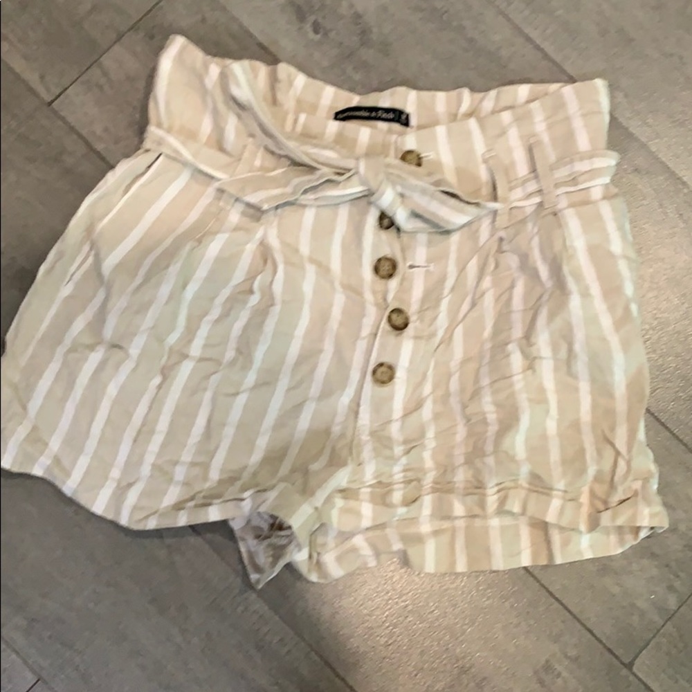 Striped high waste shorts